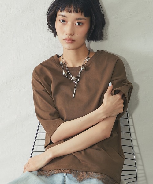 ANOTHER S(アナザーエス)の「裾レースドッキングTシャツ(Tシャツ/カットソー・レディース・ブラック/ブラウン/オフホワイト・FREE)」の7枚目の写真