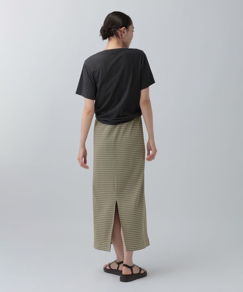LEPSIM(レプシィム)の「アソートスクエアキャミワンピース 742617(ワンピース・レディース・カーキオリーブ/チャコールグレー/ブラウン系その他/ブラック・FREE)」の5枚目の写真