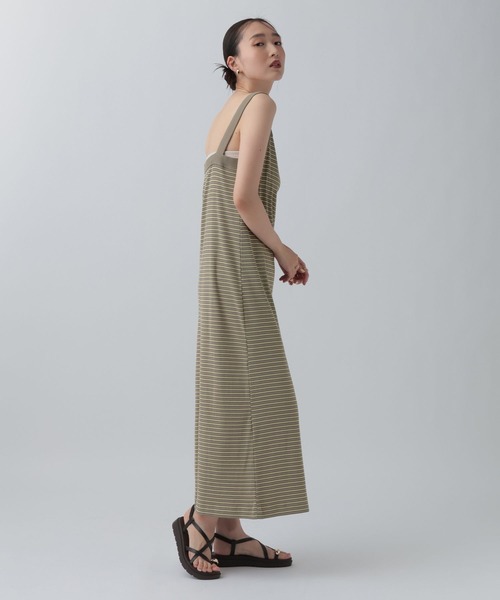 LEPSIM(レプシィム)の「アソートスクエアキャミワンピース 742617(ワンピース・レディース・カーキオリーブ/チャコールグレー/ブラウン系その他/ブラック・FREE)」の6枚目の写真