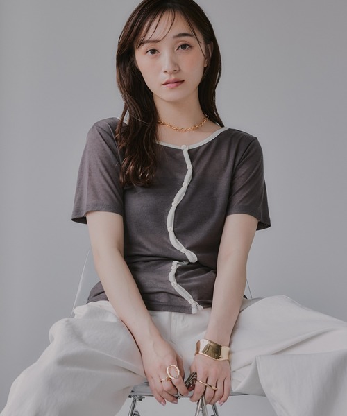 210nouve(トゥージュヌーブ)の「ウェーブボタン バイカラー シアー Tシャツ(Tシャツ/カットソー・レディース・チャコールグレー/グレー/アイボリー/ミント・FREE)」の11枚目の写真