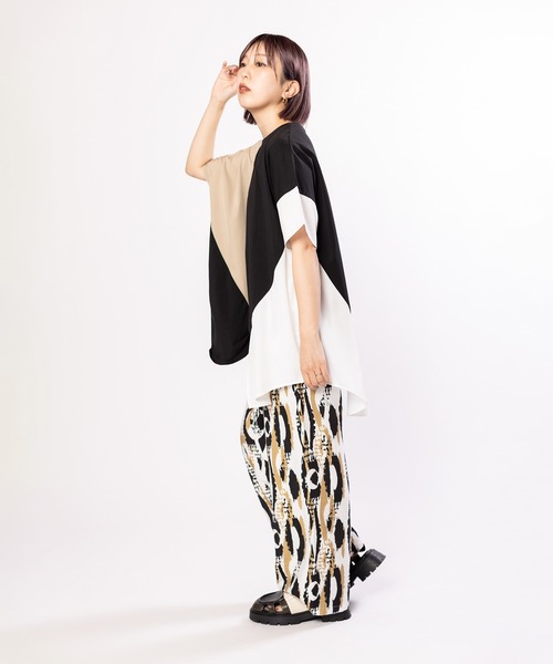 OSMOSIS（オズモーシス）の「切替アシンメトリーTシャツ（Tシャツ/カットソー・レディース・グレー/ホワイト/ブラック・ONE SIZE）」の7枚目の写真