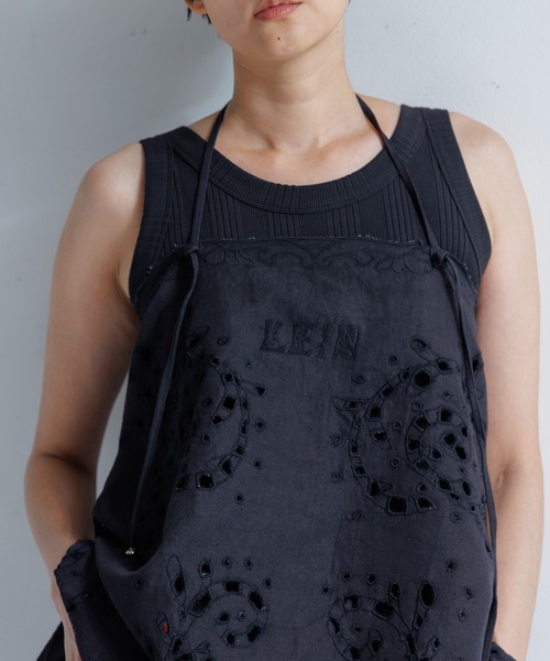 LEIN(リーン)の「コットンリネン切り抜き刺繍2WAYキャミソール(その他トップス・レディース・オフホワイト/ブラック・FREE)」の10枚目の写真