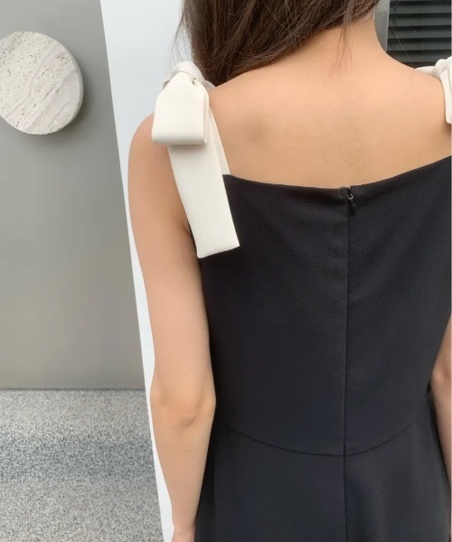 BIRTHDAY BASH(バースデイバッシュ)の「SHOULDER RIBBON SALOPETTE(その他パンツ・レディース・ブラック・MEDIUM/SMALL)」の5枚目の写真