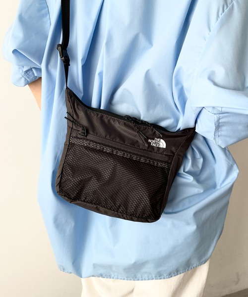 THE NORTH FACE（ザノースフェイス）の「THE NORTH FACE(ザ・ノースフェイス)/2WAY 軽量 ショルダーバッグ ロゴプリント /ULTRA-Z BUCKLE CROSS BAG（ショルダーバッグ・レディース・ホワイト/チャコールグレー/サンドベージュ・FREE）」の18枚目の写真