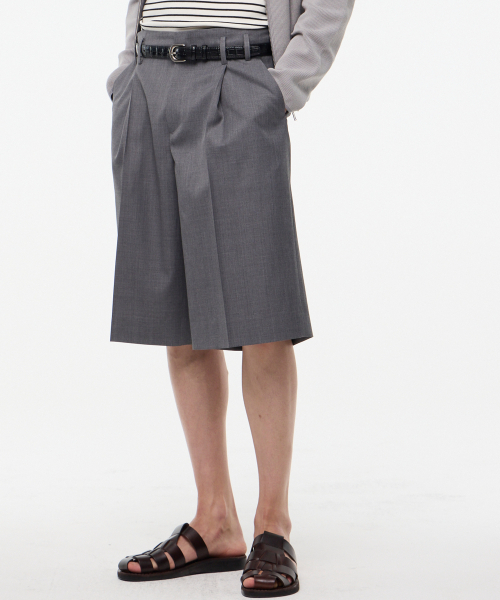 LEARVE(ルアブ)の「ウールブレンドバミューダパンツグレー(その他パンツ・メンズ・その他・SMALL/MEDIUM/LARGE)」の2枚目の写真