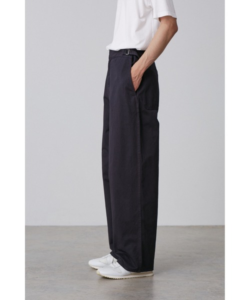 Y(ワイ)の「Y / ORGANIC COTTON CHINO ADJUSTER TROUSERS(その他パンツ・メンズ・ネイビー/ホワイト・SMALL)」の5枚目の写真