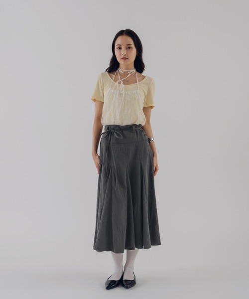 MUHET（ミュエータ）の「side button flare skirt / サイドボタンフレアスカート（スカート・レディース・チャコールグレー/ネイビー/オフホワイト・LARGE/MEDIUM）」の22枚目の写真