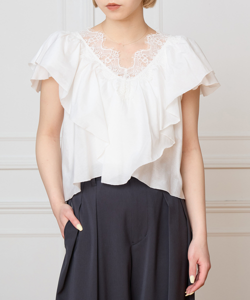 IENA LA BOUCLE(イエナラブークル)の「《追加》IENA LA BOUCLE レース Vネックブラウス(シャツ/ブラウス・レディース・ホワイト・FREE)」の3枚目の写真