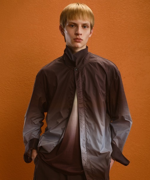 MODE COMMUTER(モードコミューター)の「Gradient Long Sleeve Shirt(シャツ/ブラウス・メンズ・グレー・SMALL/MEDIUM/LARGE)」の1枚目の写真