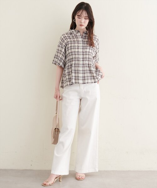 natural couture（ナチュラルクチュール）の「シャーリングデザインチェックブラウス（シャツ/ブラウス・レディース・チャコールグレー/ブラック/オフホワイト/ブルー・FREE）」の12枚目の写真
