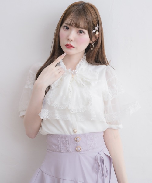 couture BY ROJITA(クチュールバイロジータ)の「ケープフリルブラウス(シャツ/ブラウス・レディース・ホワイト/ブルー/マルチ・FREE)」の2枚目の写真