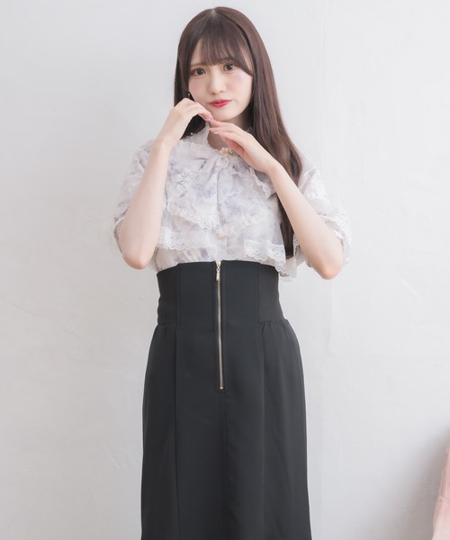 couture BY ROJITA(クチュールバイロジータ)の「ケープフリルブラウス(シャツ/ブラウス・レディース・ホワイト/ブルー/マルチ・FREE)」の14枚目の写真