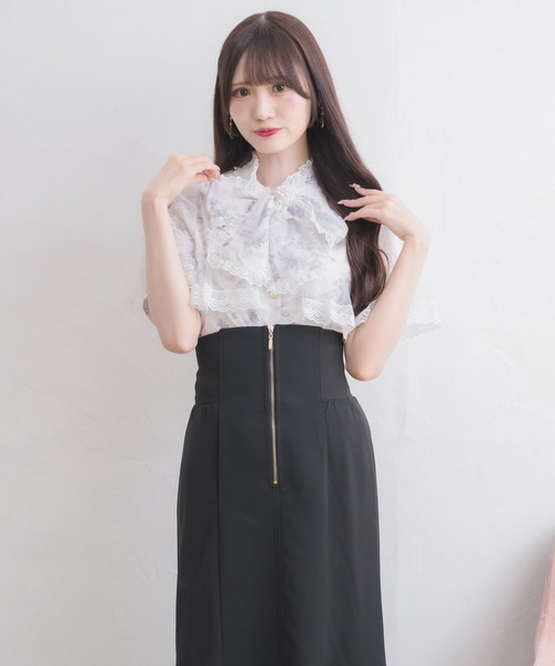 couture BY ROJITA(クチュールバイロジータ)の「ケープフリルブラウス(シャツ/ブラウス・レディース・ホワイト/ブルー/マルチ・FREE)」の15枚目の写真