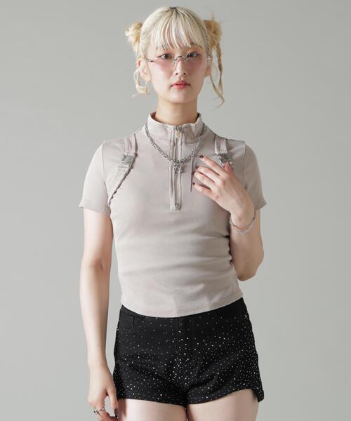 L.H.P(エルエイチピー)の「MAVYTH/メヴィス/HALF ZIP BELT TOPS(Tシャツ/カットソー・レディース・ベージュ/ブラック・F)」の2枚目の写真