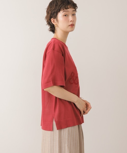 Bou Jeloud(ブージュルード)の「刺しゅうロゴシアーニットTプルオーバー(Tシャツ/カットソー・レディース・レッド/ブラウン・FREE)」の19枚目の写真