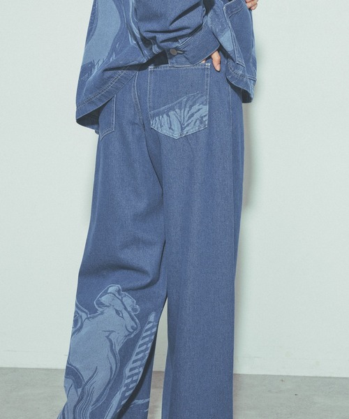 niko and...(ニコアンド)の「モチーフデニムパンツ by MAO KAWASAKI(デニムパンツ・レディース・ライトブルー/ブルー・MEDIUM/LARGE)」の21枚目の写真