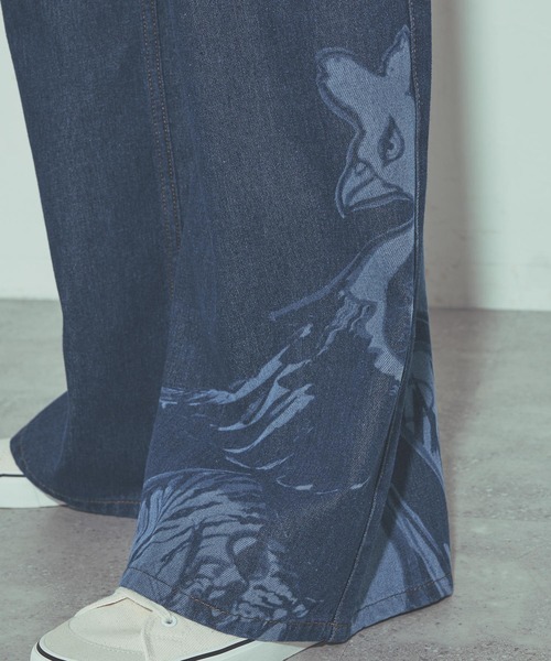 niko and...(ニコアンド)の「モチーフデニムパンツ by MAO KAWASAKI(デニムパンツ・レディース・ライトブルー/ブルー・MEDIUM/LARGE)」の9枚目の写真