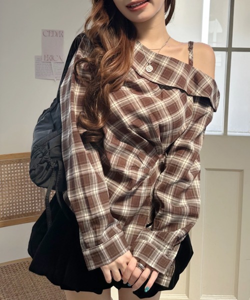 Ada.（エイダ）の「チェック柄 ワンショルダー キャミ ブラウス（シャツ/ブラウス・レディース・レッド/ブラウン・FREE）」の10枚目の写真