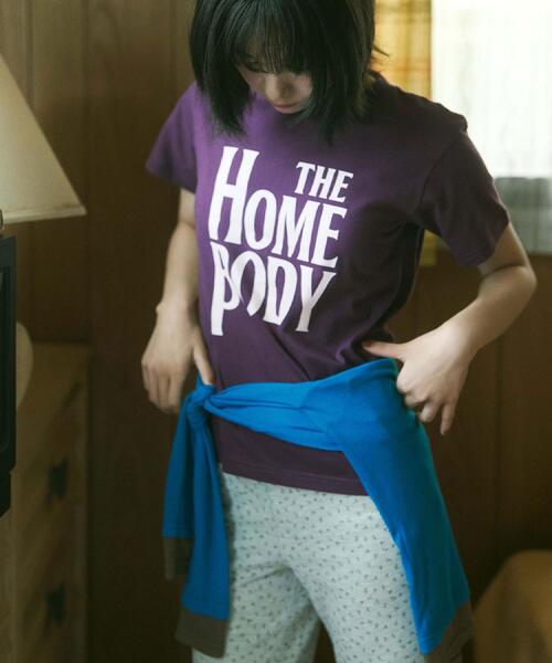 ALL NEW MART(オールニューマート)の「HOMEBODYグラフィックTシャツ(Tシャツ/カットソー・レディース・パープル系/ホワイト/ブラック/ピンク・00)」の3枚目の写真