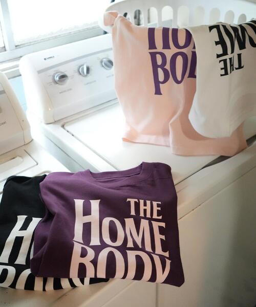 ALL NEW MART(オールニューマート)の「HOMEBODYグラフィックTシャツ(Tシャツ/カットソー・レディース・パープル系/ホワイト/ブラック/ピンク・00)」の4枚目の写真