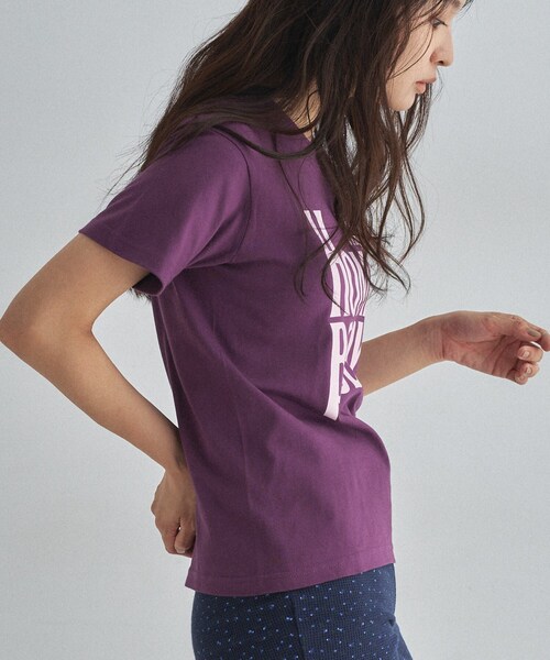 ALL NEW MART(オールニューマート)の「HOMEBODYグラフィックTシャツ(Tシャツ/カットソー・レディース・パープル系/ホワイト/ブラック/ピンク・00)」の6枚目の写真