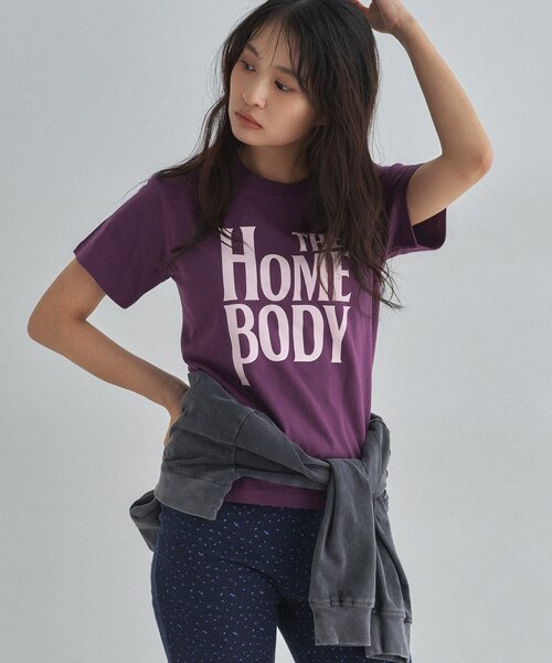 ALL NEW MART(オールニューマート)の「HOMEBODYグラフィックTシャツ(Tシャツ/カットソー・レディース・パープル系/ホワイト/ブラック/ピンク・00)」の21枚目の写真