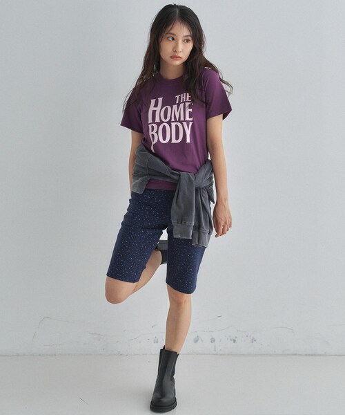 ALL NEW MART(オールニューマート)の「HOMEBODYグラフィックTシャツ(Tシャツ/カットソー・レディース・パープル系/ホワイト/ブラック/ピンク・00)」の11枚目の写真