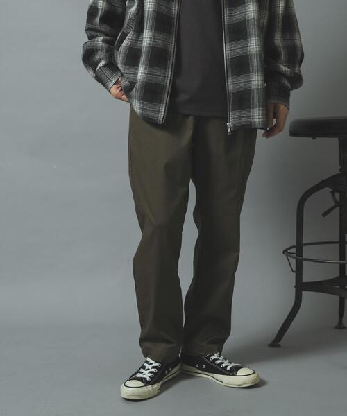 ITEMS URBANRESEARCH(アイテムズ アーバンリサーチ)の「ハイストレッチリラックスパンツ(その他パンツ・メンズ・ブラック/ベージュ/インディゴブルー・SMALL/LARGE/MEDIUM)」の17枚目の写真