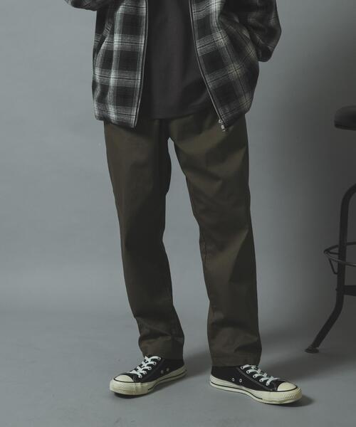 ITEMS URBANRESEARCH(アイテムズ アーバンリサーチ)の「ハイストレッチリラックスパンツ(その他パンツ・メンズ・ブラック/ベージュ/インディゴブルー・SMALL/LARGE/MEDIUM)」の18枚目の写真