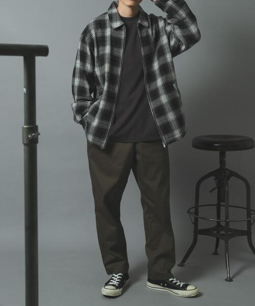 ITEMS URBANRESEARCH(アイテムズ アーバンリサーチ)の「ハイストレッチリラックスパンツ(その他パンツ・メンズ・ブラック/ベージュ/インディゴブルー・SMALL/LARGE/MEDIUM)」の22枚目の写真