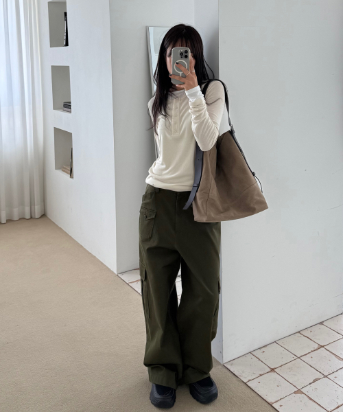 PLAC WOMEN(プレイス・ウィメン)の「レイヤードヘンリーロングスリーブイエロー(Tシャツ/カットソー・レディース・イエロー・O/S)」の3枚目の写真