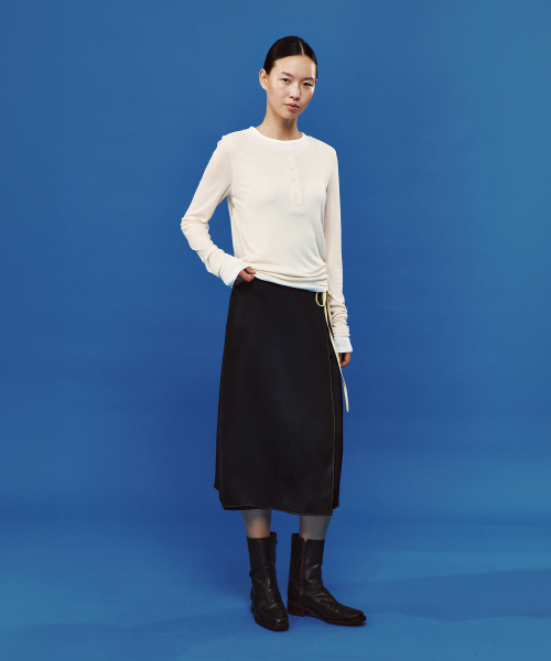 PLAC WOMEN(プレイス・ウィメン)の「レイヤードヘンリーロングスリーブイエロー(Tシャツ/カットソー・レディース・イエロー・O/S)」の4枚目の写真