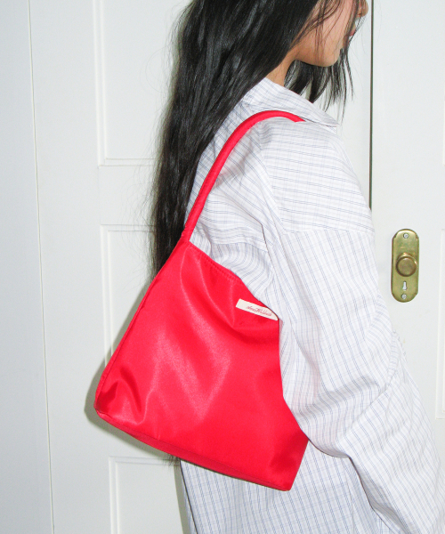 AMESWORLDWIDE（アメスワールドワイド）の「CLASSIC NYLON MINI TOTE BAG RED（トートバッグ・レディース・その他・FREE）」の3枚目の写真