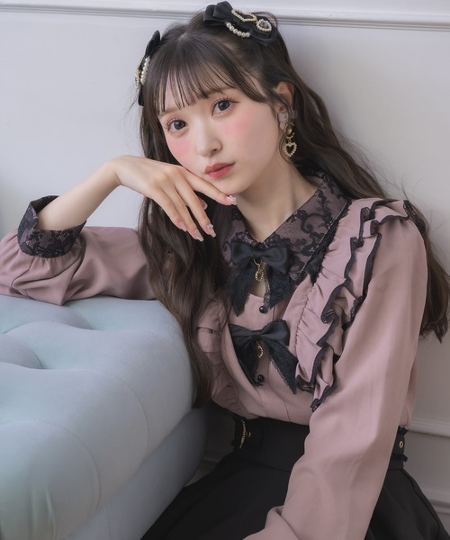ROJITA(ロジータ)の「ダブルリボン配色ブラウス(シャツ/ブラウス・レディース・ピンク/ボルドー/ホワイト・FREE)」の4枚目の写真