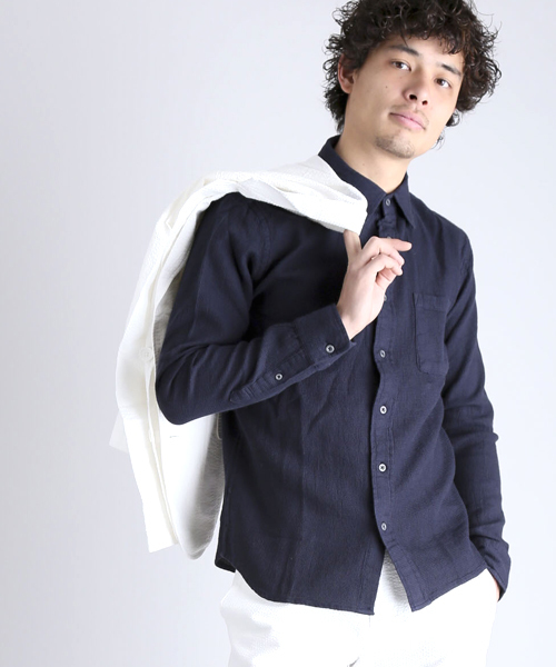 Denime（ドゥニーム）の「ワッフルレギュラーシャツ（シャツ/ブラウス・メンズ・ホワイト/アイボリー/ネイビー・LARGE/MEDIUM/X-LARGE）」の16枚目の写真