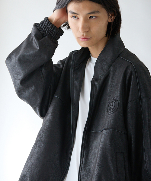 PARIS SAINT-GERMAIN(パリサンジェルマン)の「【Paris Saint-Germain 】 JP PIPING TOP Synthetic Leather(その他アウター・メンズ・ブラウン/ブラック・SMALL/MEDIUM/LARGE/X-LARGE)」の1枚目の写真