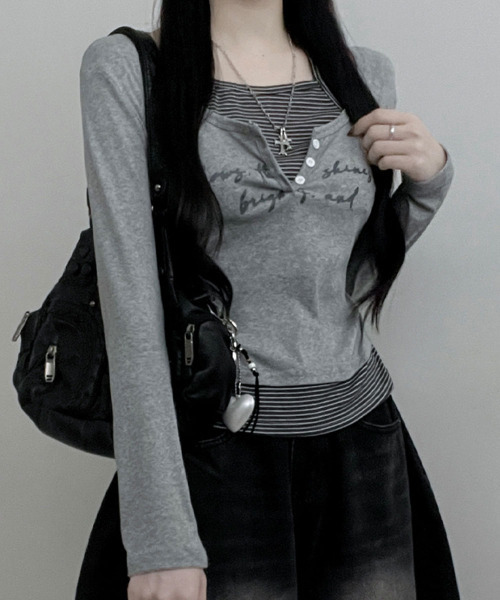 VIVID LADY(ビビッドレディー)の「ボーダー ホルターネックドッキング 長袖トップス(Tシャツ/カットソー・レディース・グレー/アイボリー/ライトブルー/ブラック・FREE)」の3枚目の写真