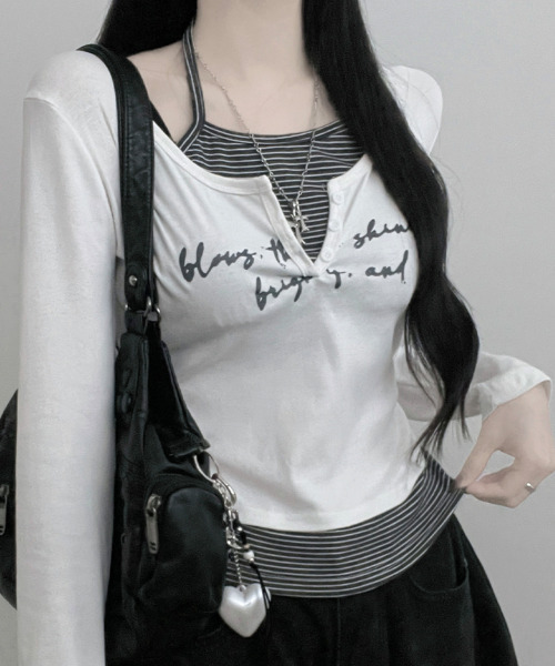 VIVID LADY(ビビッドレディー)の「ボーダー ホルターネックドッキング 長袖トップス(Tシャツ/カットソー・レディース・グレー/アイボリー/ライトブルー/ブラック・FREE)」の1枚目の写真