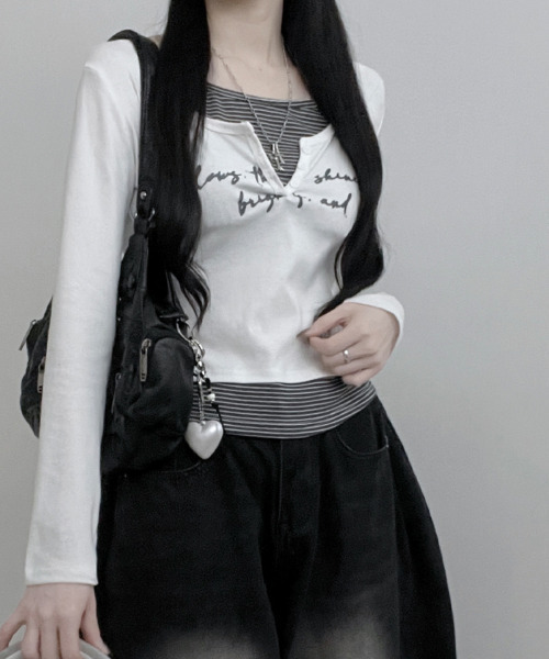VIVID LADY(ビビッドレディー)の「ボーダー ホルターネックドッキング 長袖トップス(Tシャツ/カットソー・レディース・グレー/アイボリー/ライトブルー/ブラック・FREE)」の20枚目の写真