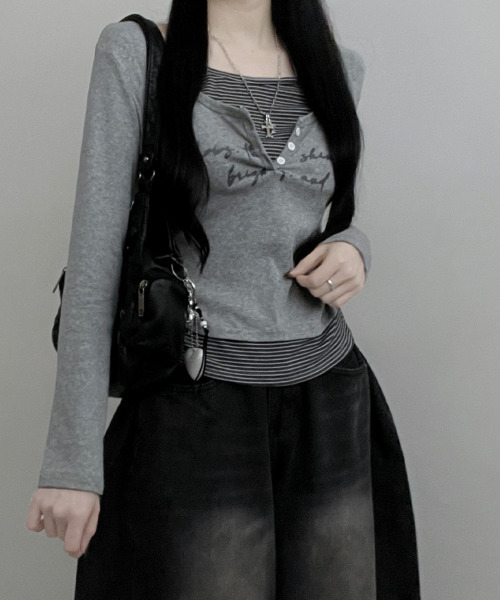 VIVID LADY(ビビッドレディー)の「ボーダー ホルターネックドッキング 長袖トップス(Tシャツ/カットソー・レディース・グレー/アイボリー/ライトブルー/ブラック・FREE)」の10枚目の写真