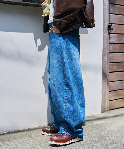 FREAK'S STORE(フリークスストア)の「ワイドシルエット カーブデニムパンツ ワンウォッシュ(デニムパンツ・メンズ・ライトグレー/ブルー/ネイビー/ブラック・MEDIUM/SMALL/LARGE)」の8枚目の写真