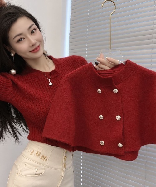 Lips(リップス)の「【華やかな金ボタンが目を惹く!レイヤード風デザインで上品に仕上がるケープニット】(ニット/セーター・レディース・グレー/ホワイト/ブラック/レッド・FREE)」の9枚目の写真