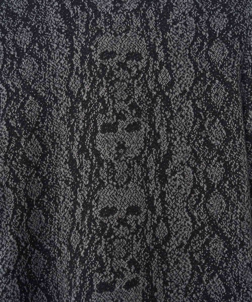 HYSTERIC GLAMOUR(ヒステリックグラマー)の「SKULL PYTHON柄 ジャンパー(その他アウター・レディース・チャコールグレー/ピンク系その他・FREE)」の7枚目の写真