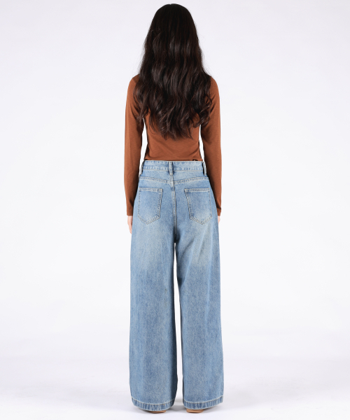 REBRENNER(リブレンナー)の「50 ムード スリムフィット クロップドロングスリーブ ブラウン(Tシャツ/カットソー・レディース・その他・FREE)」の2枚目の写真
