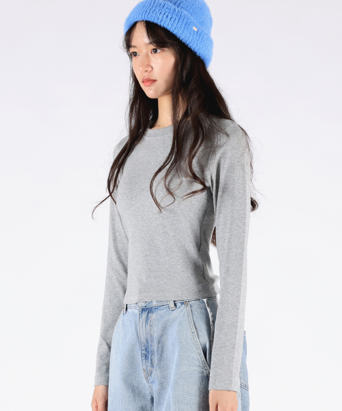 REBRENNER(リブレンナー)の「50 ムード スリムフィット クロップドロングスリーブ ブラウン(Tシャツ/カットソー・レディース・その他・FREE)」の3枚目の写真
