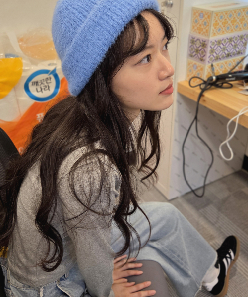 REBRENNER(リブレンナー)の「50 ムード スリムフィット クロップドロングスリーブ ブラウン(Tシャツ/カットソー・レディース・その他・FREE)」の4枚目の写真