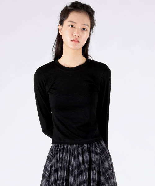 REBRENNER(リブレンナー)の「50 ムード スリムフィット クロップドロングスリーブ ブラウン(Tシャツ/カットソー・レディース・その他・FREE)」の9枚目の写真
