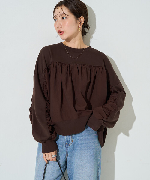 FREAK'S STORE(フリークスストア)の「限定展開 異素材 ドッキング ギャザー ボリューム プルオーバー(スウェット・レディース・ナチュラル/ブラウン/グレー/ブラック・フリ-)」の5枚目の写真