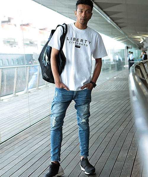 LIBERTY CITY（リバティシティ）の「【LIBERTY CITY/リバティーシティ】[LIBERTY CITY TOKYO] Tシャツ（Tシャツ/カットソー・メンズ・ブラック/ホワイト/グレー/イエロー/ブルー/ベージュ・2/3/1/4）」の2枚目の写真