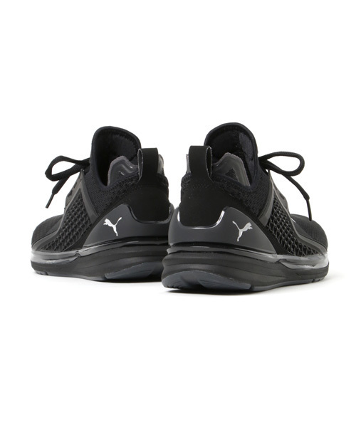 PUMA（プーマ）の「プーマ イグナイト LIMITLESS（スニーカー・メンズ・ブラック/ベージュ/レッド・25.5cm/28.5cm/27.5cm/27.0cm/26.0cm/29.0cm/26.5cm/25.0cm/30.0cm/28.0cm/31cm）」の4枚目の写真